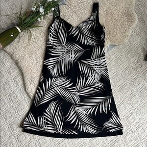 Whitehouse Blackmarket Palm Leaf/Black Dress Size S